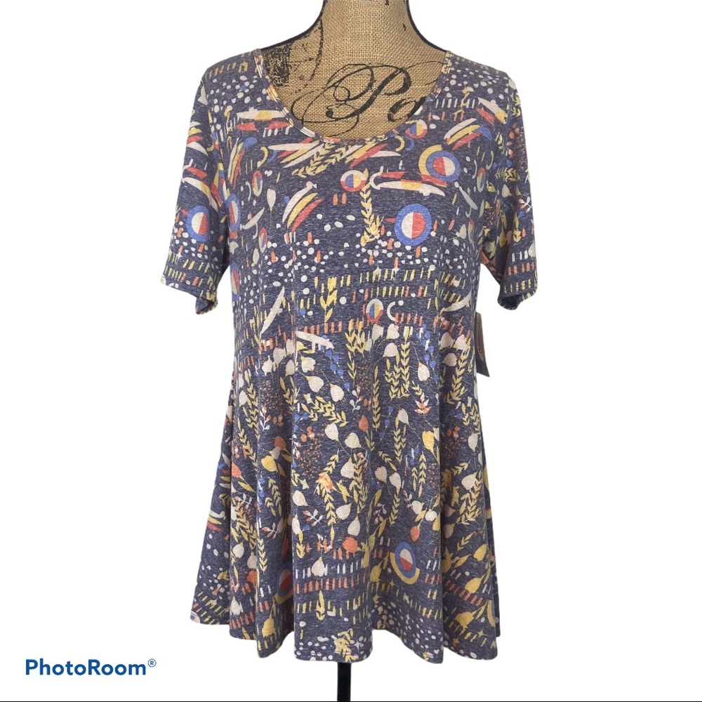 Lularoe Perfect T Geometric Print Size M NWT